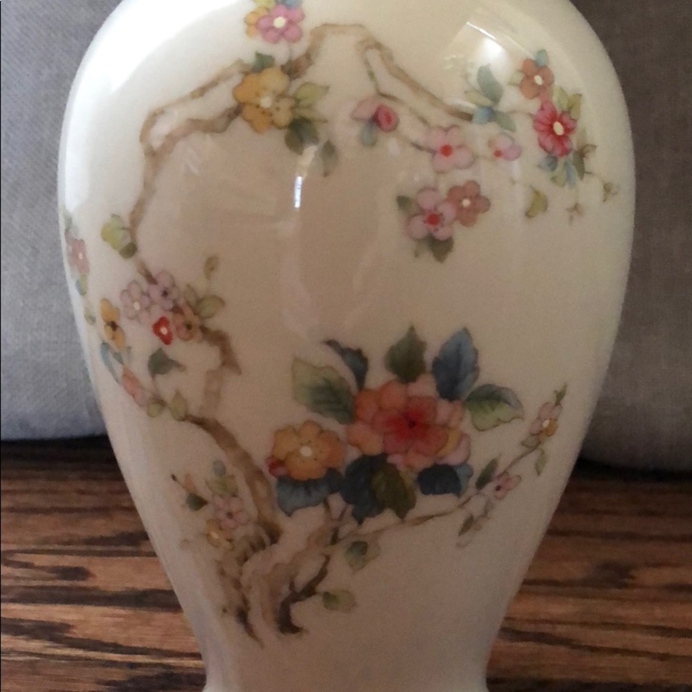 Lenox “Special” bone China vase with floral design